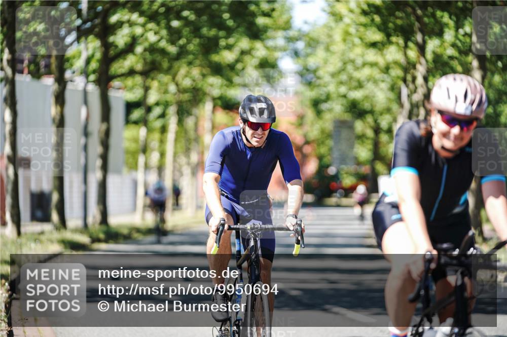 09.08.2026 - GEWOBA Citytriathlon Bremen Michael Burmester http://msf.ph/oto/9950694 09.08.2026 13:15:31 Radfahren 673, 727, 834, 844, 918, 1113 meine-sportfotos.de