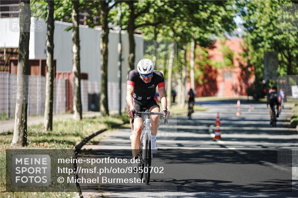 09.08.2026 - GEWOBA Citytriathlon Bremen Michael Burmester http://msf.ph/oto/9950702 09.08.2026 13:15:46 Radfahren 637, 809, 844, 888, 954 meine-sportfotos.de
