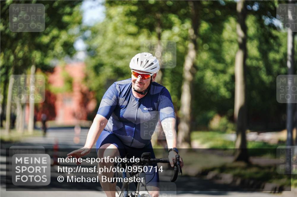 09.08.2026 - GEWOBA Citytriathlon Bremen Michael Burmester http://msf.ph/oto/9950714 09.08.2026 13:16:01 Radfahren 637, 838, 919 meine-sportfotos.de
