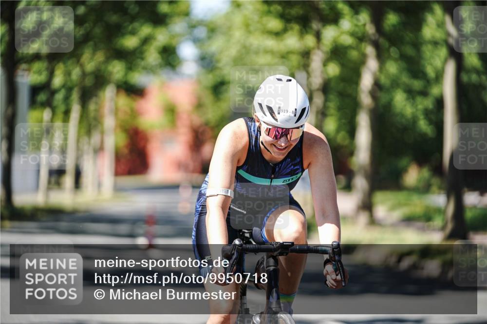 09.08.2026 - GEWOBA Citytriathlon Bremen Michael Burmester http://msf.ph/oto/9950718 09.08.2026 13:16:10 Radfahren 838, 919 meine-sportfotos.de