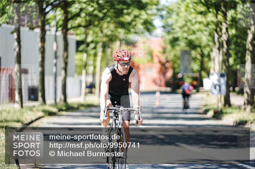 09.08.2026 - GEWOBA Citytriathlon Bremen Michael Burmester http://msf.ph/oto/9950741 09.08.2026 13:16:50 Radfahren 806, 1005 meine-sportfotos.de
