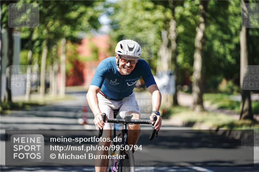 09.08.2026 - GEWOBA Citytriathlon Bremen Michael Burmester http://msf.ph/oto/9950794 09.08.2026 13:18:17 Radfahren 627, 798, 989, 1010 meine-sportfotos.de