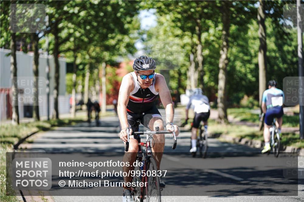 09.08.2026 - GEWOBA Citytriathlon Bremen Michael Burmester http://msf.ph/oto/9950837 09.08.2026 13:19:57 Radfahren 656, 817, 923, 940 meine-sportfotos.de