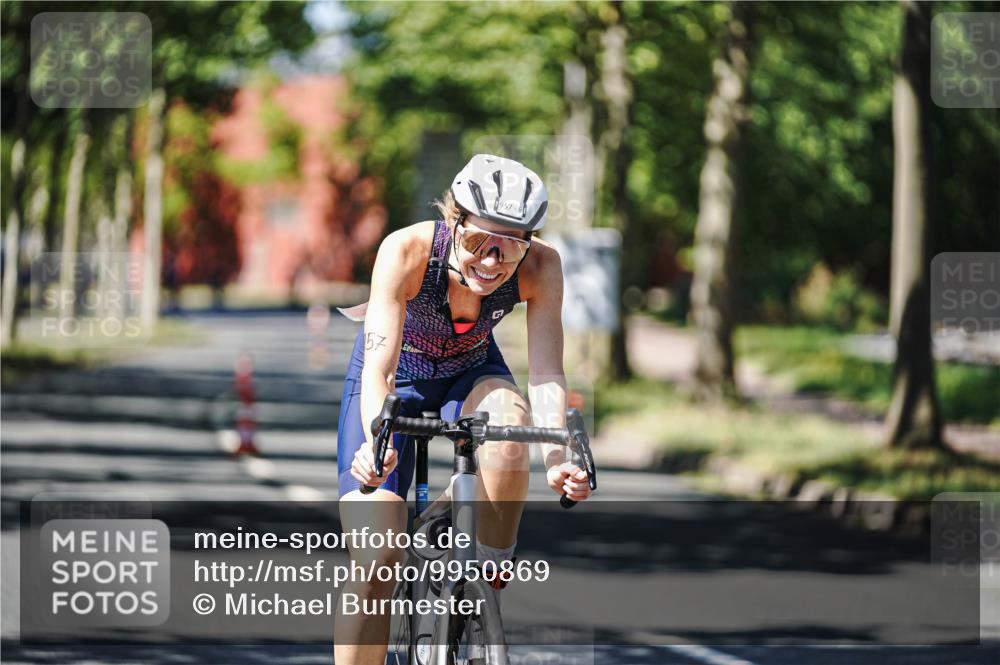 09.08.2026 - GEWOBA Citytriathlon Bremen Michael Burmester http://msf.ph/oto/9950869 09.08.2026 13:20:48 Radfahren 672, 957, 1125 meine-sportfotos.de