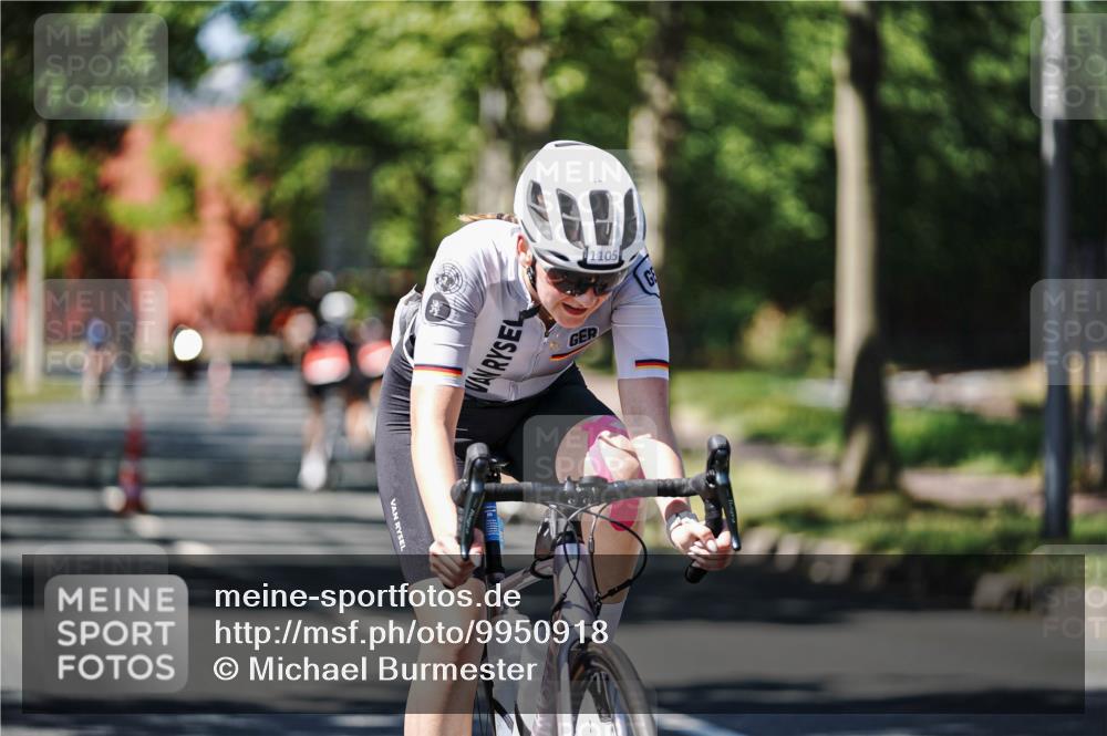 09.08.2026 - GEWOBA Citytriathlon Bremen Michael Burmester http://msf.ph/oto/9950918 09.08.2026 13:23:15 Radfahren 997, 1105, 1122 meine-sportfotos.de