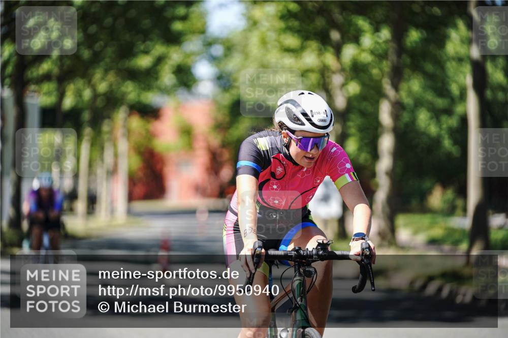 09.08.2026 - GEWOBA Citytriathlon Bremen Michael Burmester http://msf.ph/oto/9950940 09.08.2026 13:24:01 Radfahren 853, 881, 891, 898, 945, 974 meine-sportfotos.de