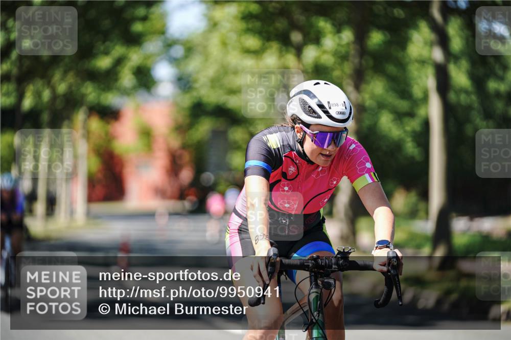 09.08.2026 - GEWOBA Citytriathlon Bremen Michael Burmester http://msf.ph/oto/9950941 09.08.2026 13:24:01 Radfahren 853, 881, 891, 898, 945, 974 meine-sportfotos.de
