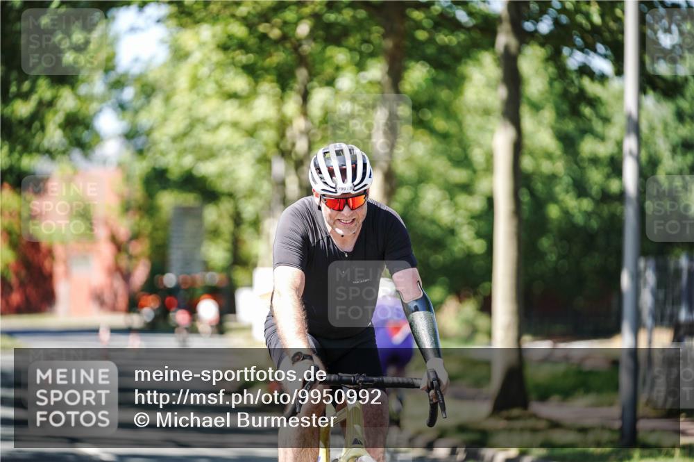 09.08.2026 - GEWOBA Citytriathlon Bremen Michael Burmester http://msf.ph/oto/9950992 09.08.2026 13:29:41 Radfahren 799, 999 meine-sportfotos.de