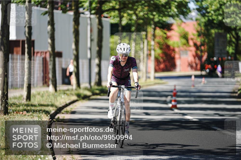 09.08.2026 - GEWOBA Citytriathlon Bremen Michael Burmester http://msf.ph/oto/9950994 09.08.2026 13:29:55 Radfahren 904, 946 meine-sportfotos.de