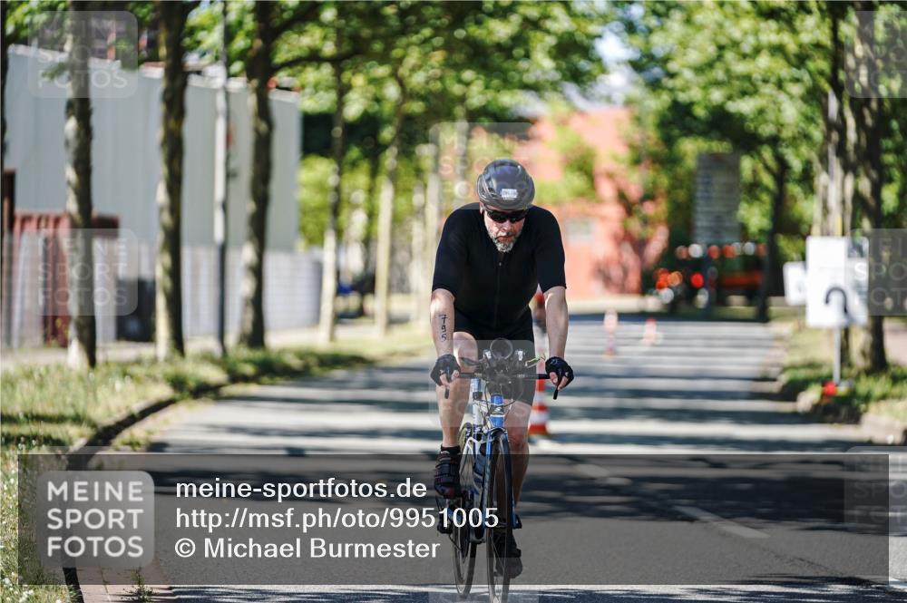 09.08.2026 - GEWOBA Citytriathlon Bremen Michael Burmester http://msf.ph/oto/9951005 09.08.2026 13:30:20 Radfahren 724, 795, 905 meine-sportfotos.de