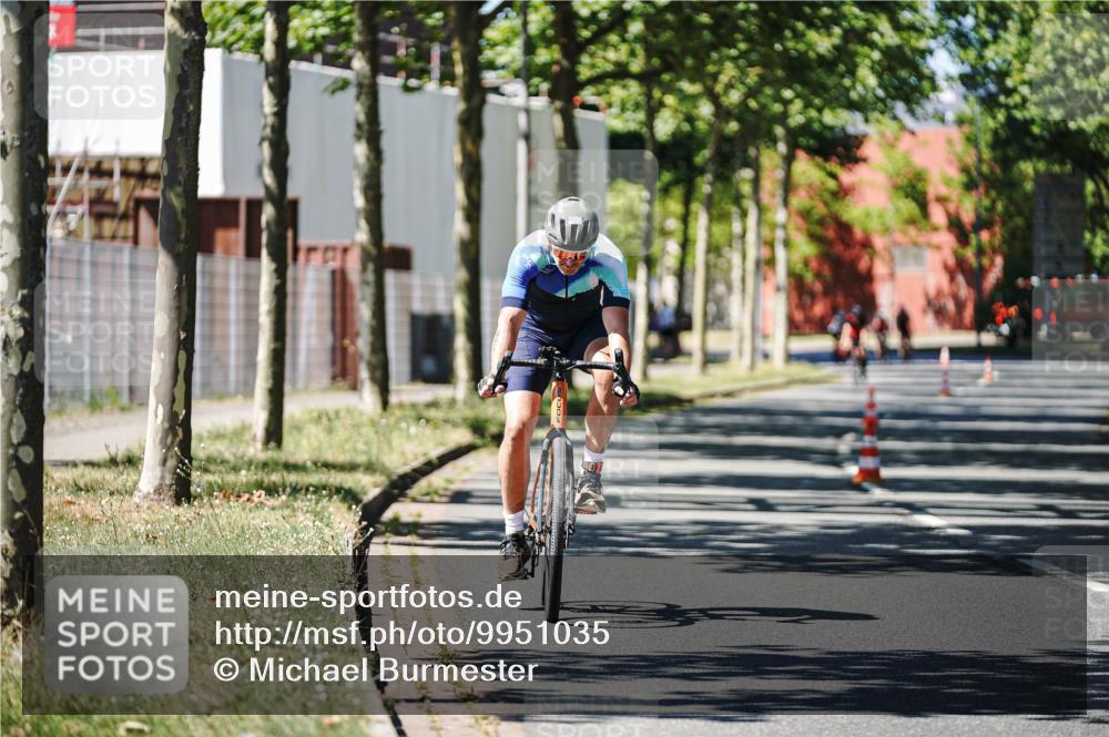 09.08.2026 - GEWOBA Citytriathlon Bremen Michael Burmester http://msf.ph/oto/9951035 09.08.2026 13:32:26 Radfahren 794, 867, 967 meine-sportfotos.de