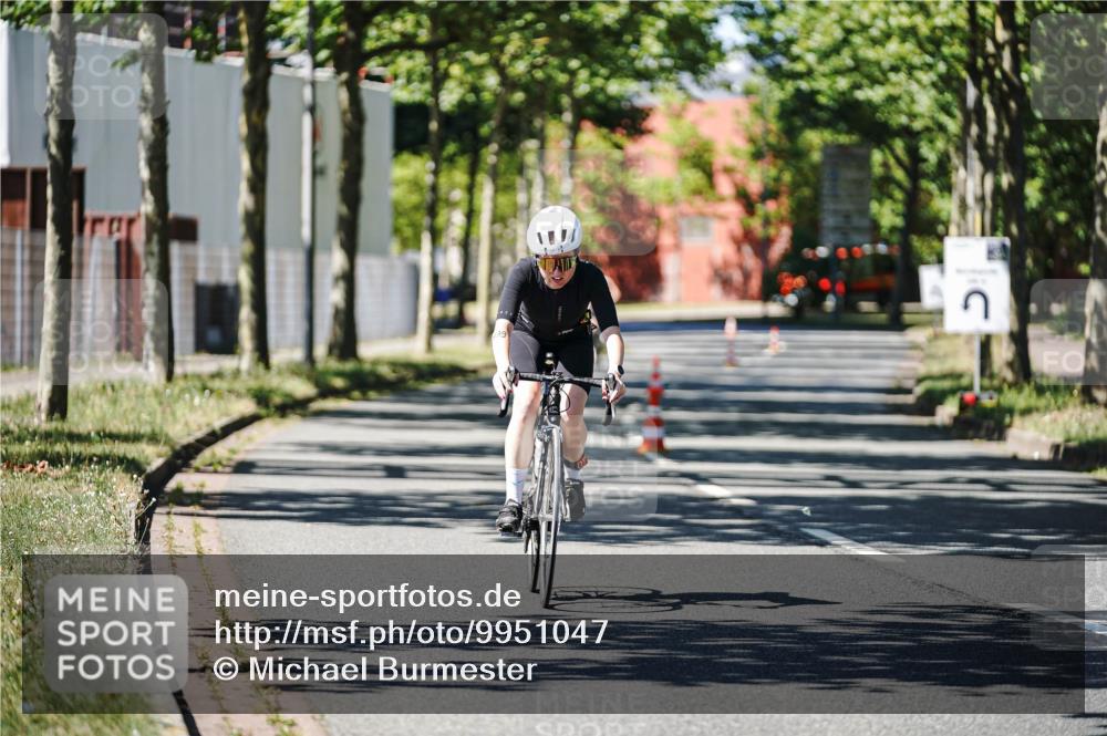 09.08.2026 - GEWOBA Citytriathlon Bremen Michael Burmester http://msf.ph/oto/9951047 09.08.2026 13:32:47 Radfahren 822, 939, 990, 1006 meine-sportfotos.de