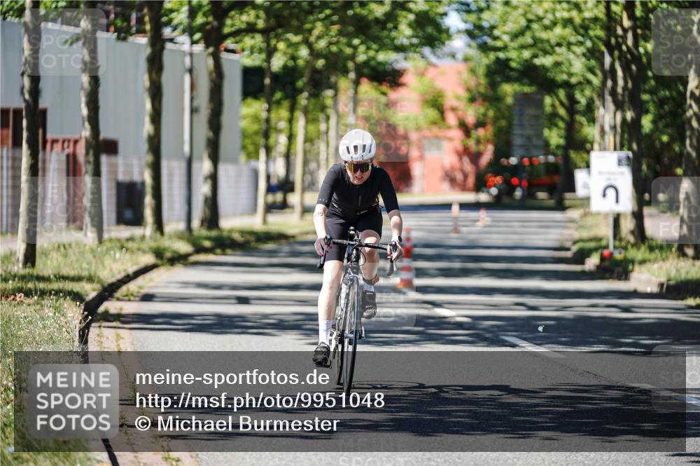 09.08.2026 - GEWOBA Citytriathlon Bremen Michael Burmester http://msf.ph/oto/9951048 09.08.2026 13:32:47 Radfahren 822, 939, 990, 1006 meine-sportfotos.de