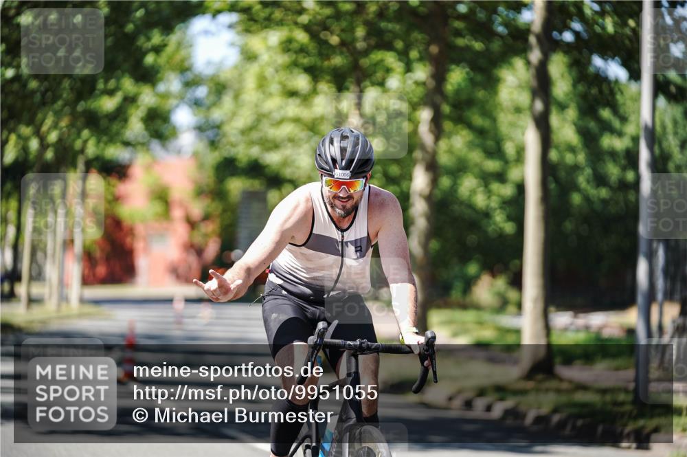 09.08.2026 - GEWOBA Citytriathlon Bremen Michael Burmester http://msf.ph/oto/9951055 09.08.2026 13:32:55 Radfahren 939, 990, 1006 meine-sportfotos.de