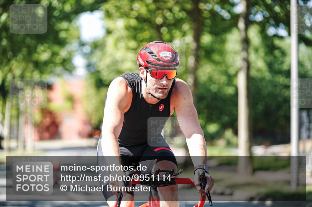 09.08.2026 - GEWOBA Citytriathlon Bremen Michael Burmester http://msf.ph/oto/9951114 09.08.2026 14:08:07 Radfahren 51, 184 meine-sportfotos.de