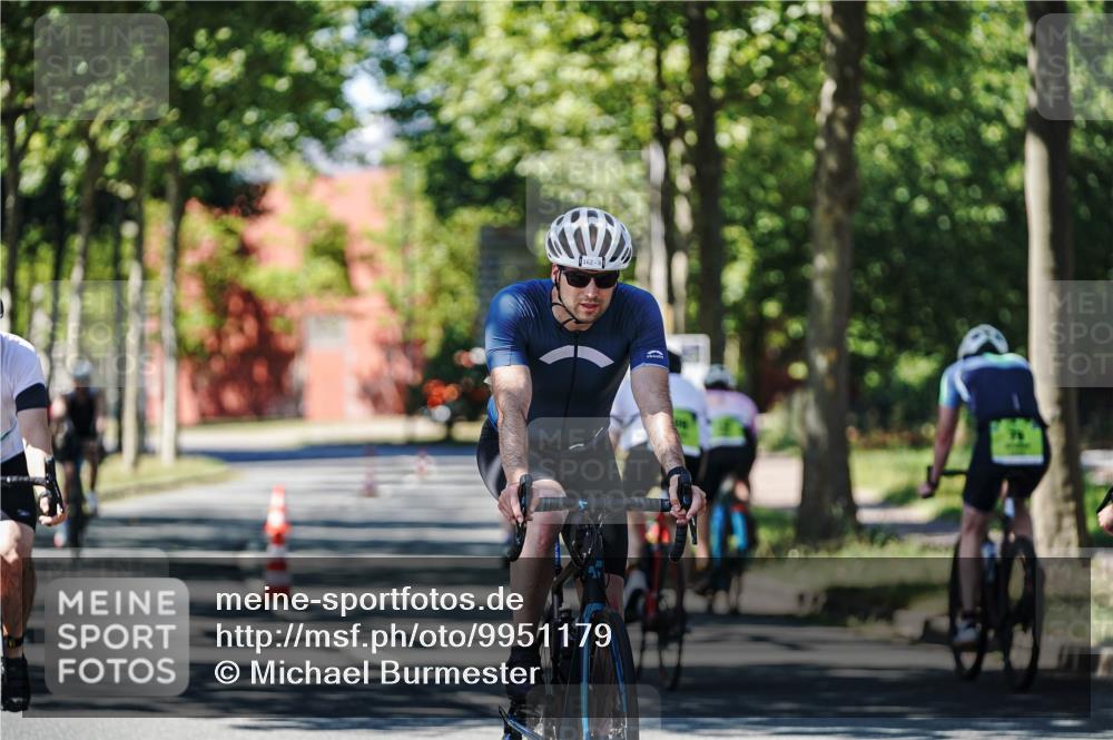 09.08.2026 - GEWOBA Citytriathlon Bremen Michael Burmester http://msf.ph/oto/9951179 09.08.2026 14:10:33 Radfahren 46, 71, 73, 81, 100, 123, 161, 162 meine-sportfotos.de