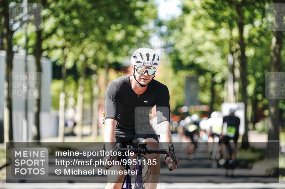 09.08.2026 - GEWOBA Citytriathlon Bremen Michael Burmester http://msf.ph/oto/9951185 09.08.2026 14:10:38 Radfahren 46, 71, 73, 81, 123, 162 meine-sportfotos.de