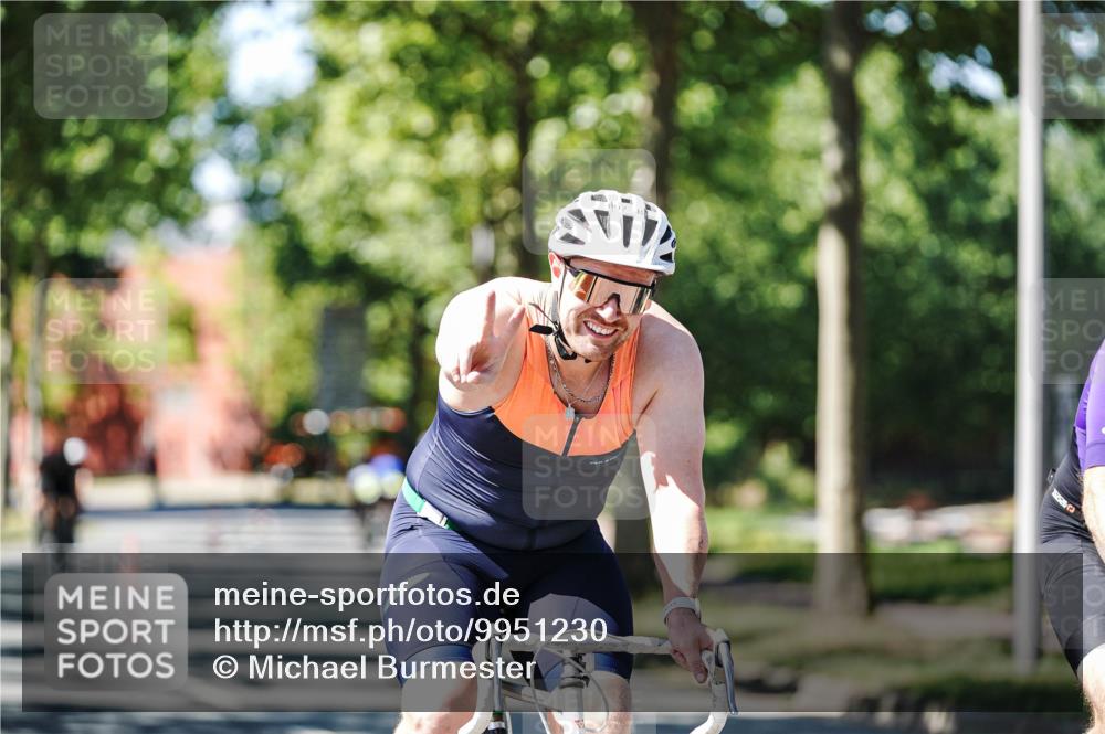 09.08.2026 - GEWOBA Citytriathlon Bremen Michael Burmester http://msf.ph/oto/9951230 09.08.2026 14:11:31 Radfahren 13, 26, 76, 84, 85, 92, 111, 114, 117, 118, 124, 125, 128, 129, 143, 155 meine-sportfotos.de
