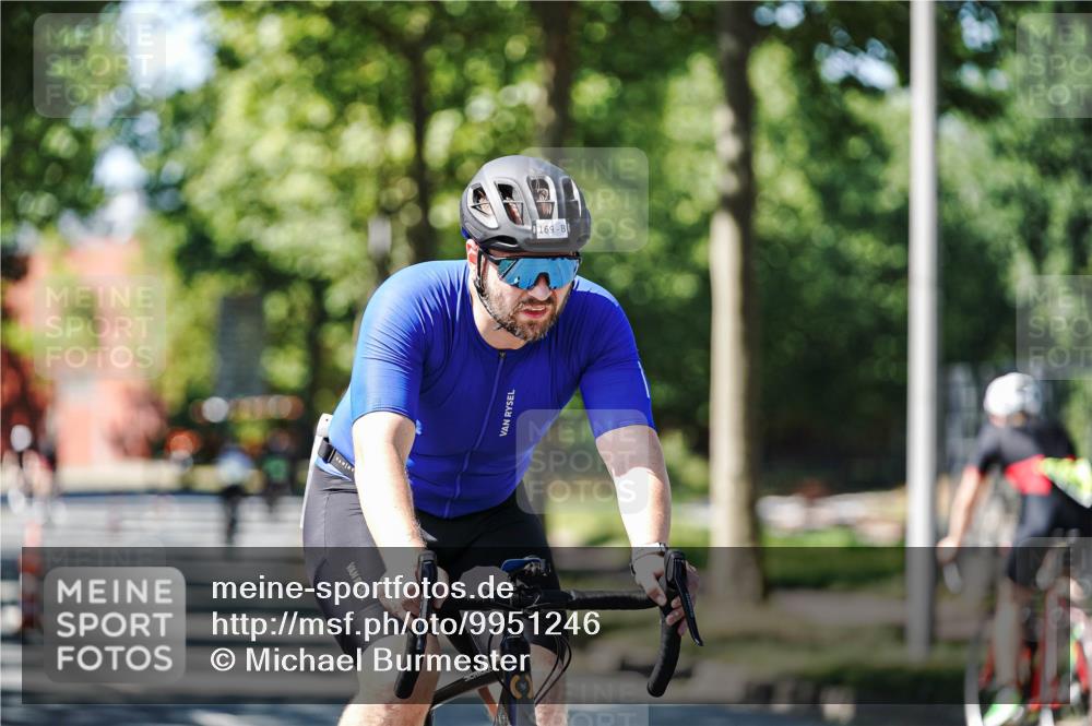 09.08.2026 - GEWOBA Citytriathlon Bremen Michael Burmester http://msf.ph/oto/9951246 09.08.2026 14:12:11 Radfahren 44, 60, 70, 169, 270 meine-sportfotos.de