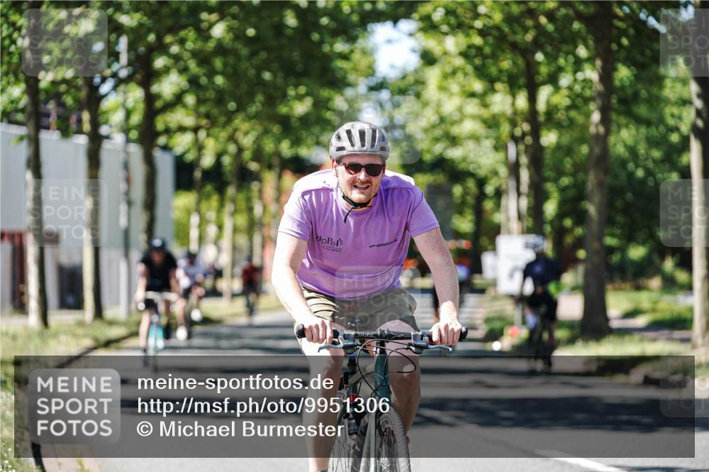 09.08.2026 - GEWOBA Citytriathlon Bremen Michael Burmester http://msf.ph/oto/9951306 09.08.2026 14:13:31 Radfahren 17, 36, 52, 74, 86, 115, 152, 158, 180, 200, 254, 346, 353 meine-sportfotos.de