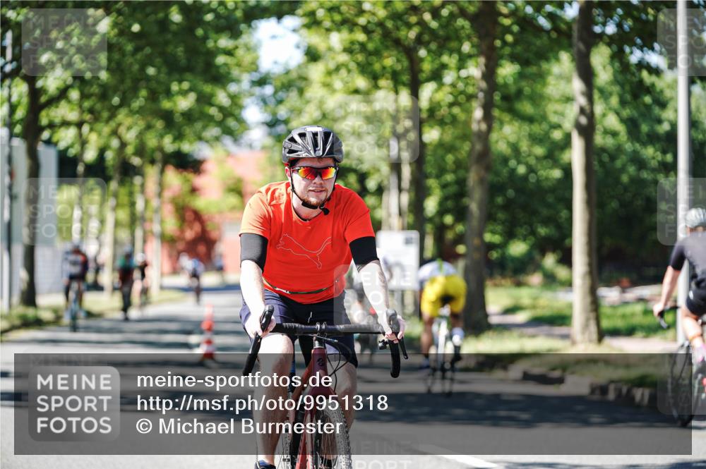 09.08.2026 - GEWOBA Citytriathlon Bremen Michael Burmester http://msf.ph/oto/9951318 09.08.2026 14:13:43 Radfahren 12, 17, 86, 95, 98, 115, 126, 152, 158, 179, 180, 346 meine-sportfotos.de