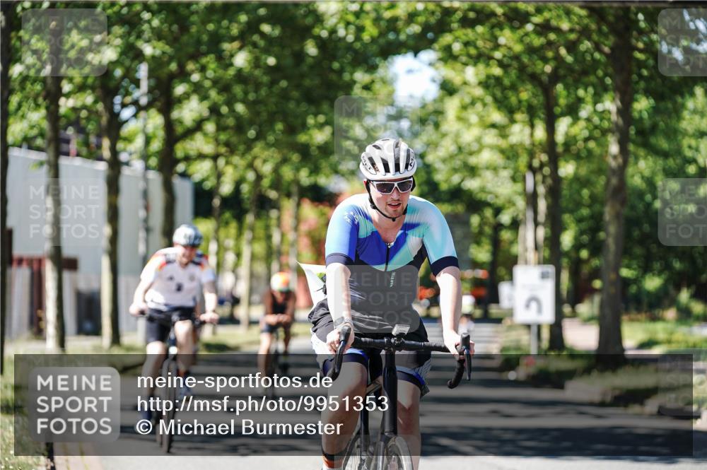 09.08.2026 - GEWOBA Citytriathlon Bremen Michael Burmester http://msf.ph/oto/9951353 09.08.2026 14:14:32 Radfahren 9, 19, 28, 53, 121, 265, 278, 401 meine-sportfotos.de