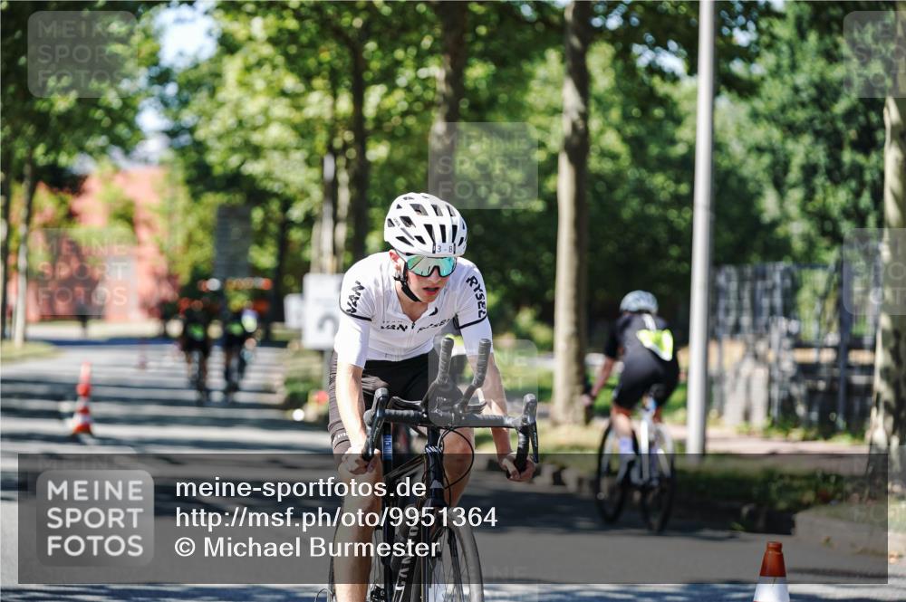 09.08.2026 - GEWOBA Citytriathlon Bremen Michael Burmester http://msf.ph/oto/9951364 09.08.2026 14:14:55 Radfahren 3, 64 meine-sportfotos.de