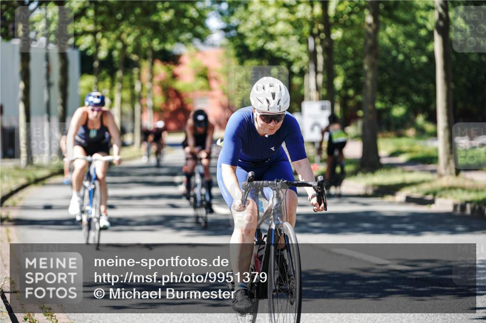 09.08.2026 - GEWOBA Citytriathlon Bremen Michael Burmester http://msf.ph/oto/9951379 09.08.2026 14:15:34 Radfahren 7, 10, 80, 122, 218, 257, 260, 263, 285, 302, 349, 354, 433 meine-sportfotos.de