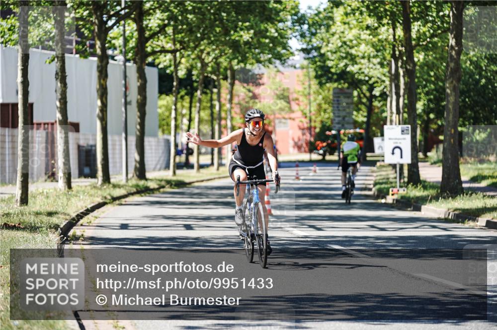09.08.2026 - GEWOBA Citytriathlon Bremen Michael Burmester http://msf.ph/oto/9951433 09.08.2026 14:16:16 Radfahren 20, 39, 217, 220, 329, 345, 351 meine-sportfotos.de