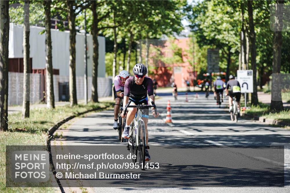 09.08.2026 - GEWOBA Citytriathlon Bremen Michael Burmester http://msf.ph/oto/9951453 09.08.2026 14:16:31 Radfahren 20, 58, 132, 192, 203, 217, 220, 240, 271, 284, 325, 351, 360 meine-sportfotos.de