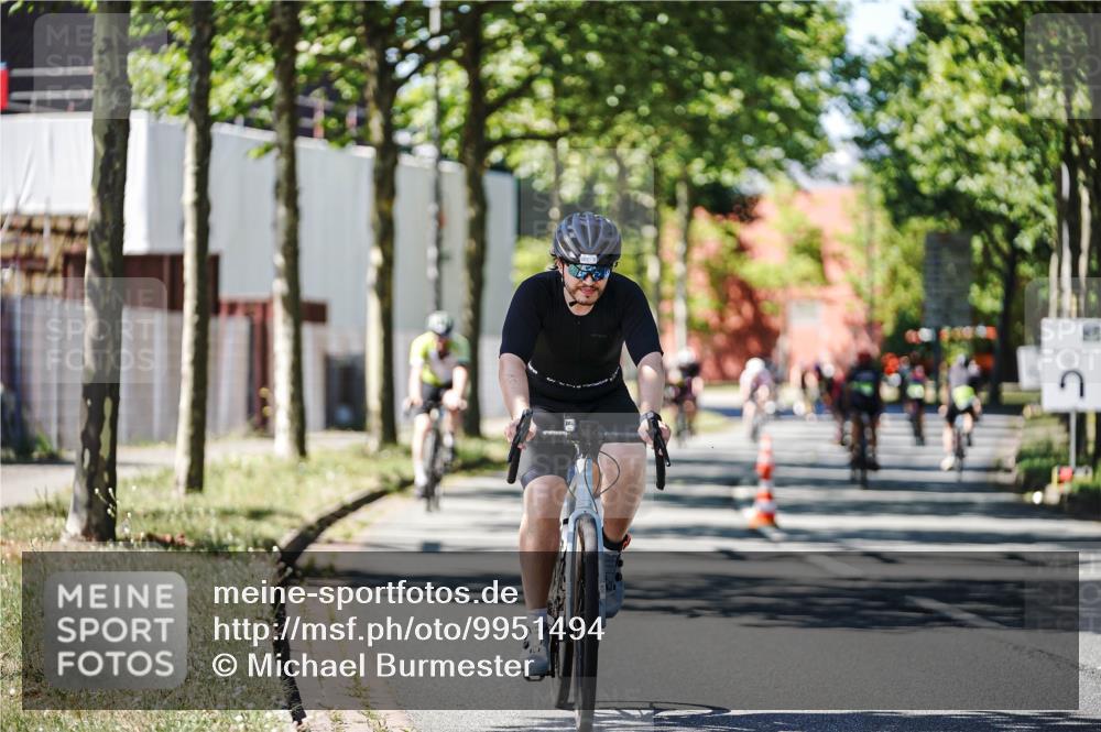 09.08.2026 - GEWOBA Citytriathlon Bremen Michael Burmester http://msf.ph/oto/9951494 09.08.2026 14:17:24 Radfahren 42, 88, 101, 110, 193, 274, 321, 356 meine-sportfotos.de