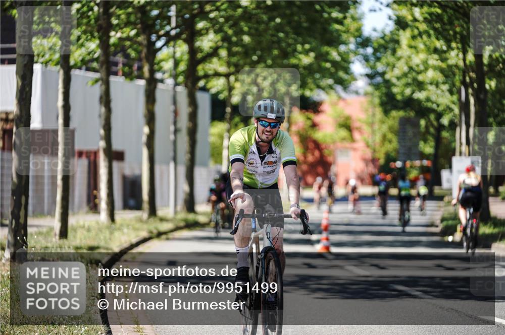 09.08.2026 - GEWOBA Citytriathlon Bremen Michael Burmester http://msf.ph/oto/9951499 09.08.2026 14:17:27 Radfahren 88, 101, 106, 110, 193, 274, 309, 321, 337, 356 meine-sportfotos.de