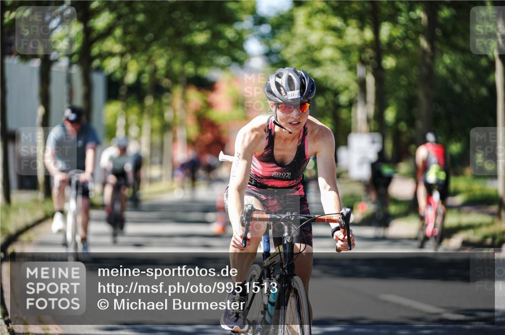 09.08.2026 - GEWOBA Citytriathlon Bremen Michael Burmester http://msf.ph/oto/9951513 09.08.2026 14:17:35 Radfahren 88, 106, 110, 193, 229, 269, 274, 309, 321, 337, 356, 429, 470 meine-sportfotos.de