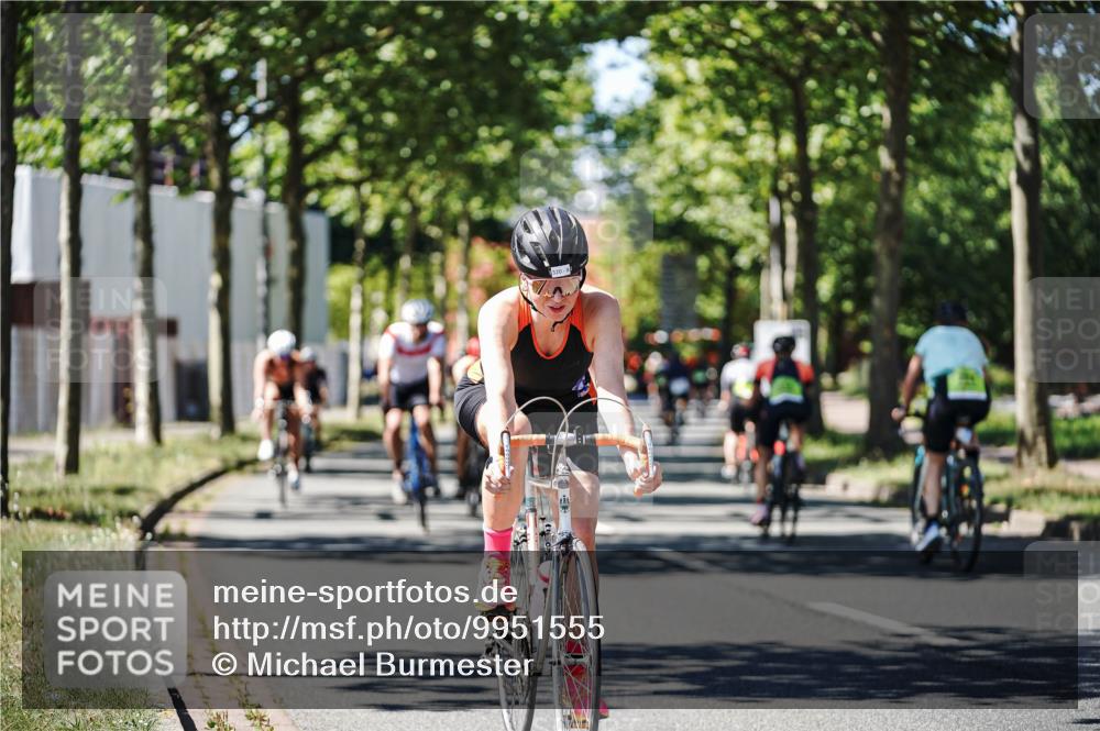 09.08.2026 - GEWOBA Citytriathlon Bremen Michael Burmester http://msf.ph/oto/9951555 09.08.2026 14:17:55 Radfahren 65, 190, 205, 235, 256, 290, 292, 293, 305, 316, 320, 336, 362, 364, 371, 378, 457, 470, 485 meine-sportfotos.de