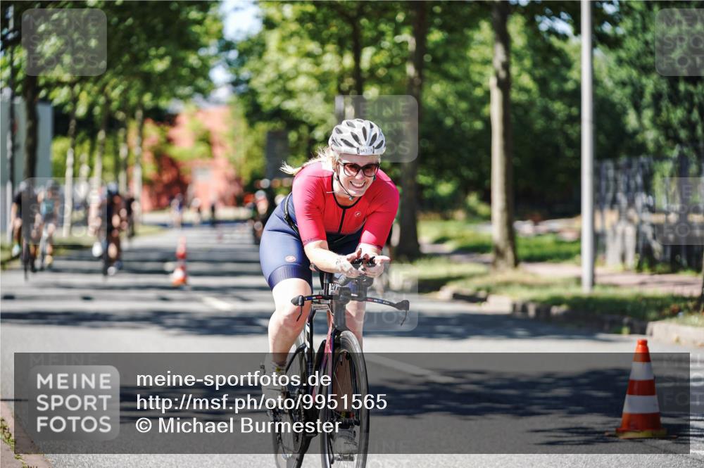 09.08.2026 - GEWOBA Citytriathlon Bremen Michael Burmester http://msf.ph/oto/9951565 09.08.2026 14:18:07 Radfahren 61, 87, 190, 242, 292, 300, 305, 312, 343, 362, 364, 371, 404, 466 meine-sportfotos.de