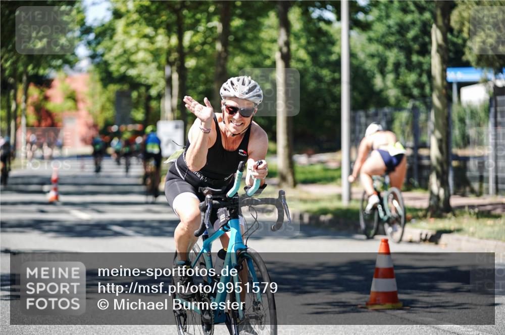 09.08.2026 - GEWOBA Citytriathlon Bremen Michael Burmester http://msf.ph/oto/9951579 09.08.2026 14:18:18 Radfahren 87, 207, 213, 242, 276, 288, 300, 312, 343, 363, 404, 453, 462, 466, 527 meine-sportfotos.de