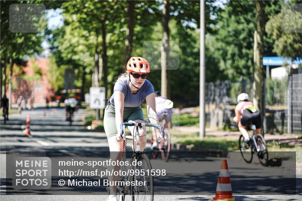 09.08.2026 - GEWOBA Citytriathlon Bremen Michael Burmester http://msf.ph/oto/9951598 09.08.2026 14:18:32 Radfahren 18, 202, 207, 213, 276, 277, 280, 307, 363, 369, 377, 448 meine-sportfotos.de