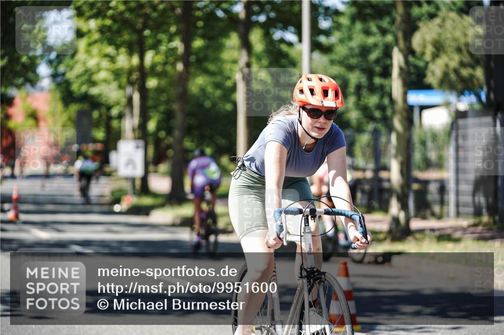 09.08.2026 - GEWOBA Citytriathlon Bremen Michael Burmester http://msf.ph/oto/9951600 09.08.2026 14:18:33 Radfahren 18, 202, 207, 213, 276, 277, 280, 307, 314, 363, 369, 377, 385, 448 meine-sportfotos.de