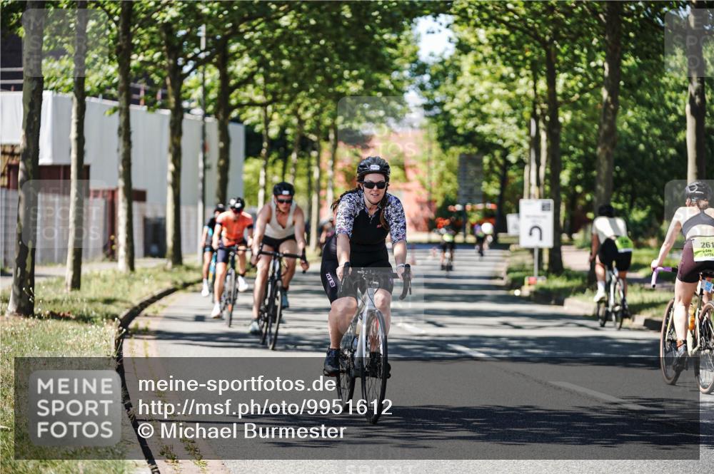 09.08.2026 - GEWOBA Citytriathlon Bremen Michael Burmester http://msf.ph/oto/9951612 09.08.2026 14:18:41 Radfahren 18, 107, 173, 202, 221, 227, 266, 277, 280, 289, 297, 307, 314, 324, 347, 352, 369, 377, 385 meine-sportfotos.de