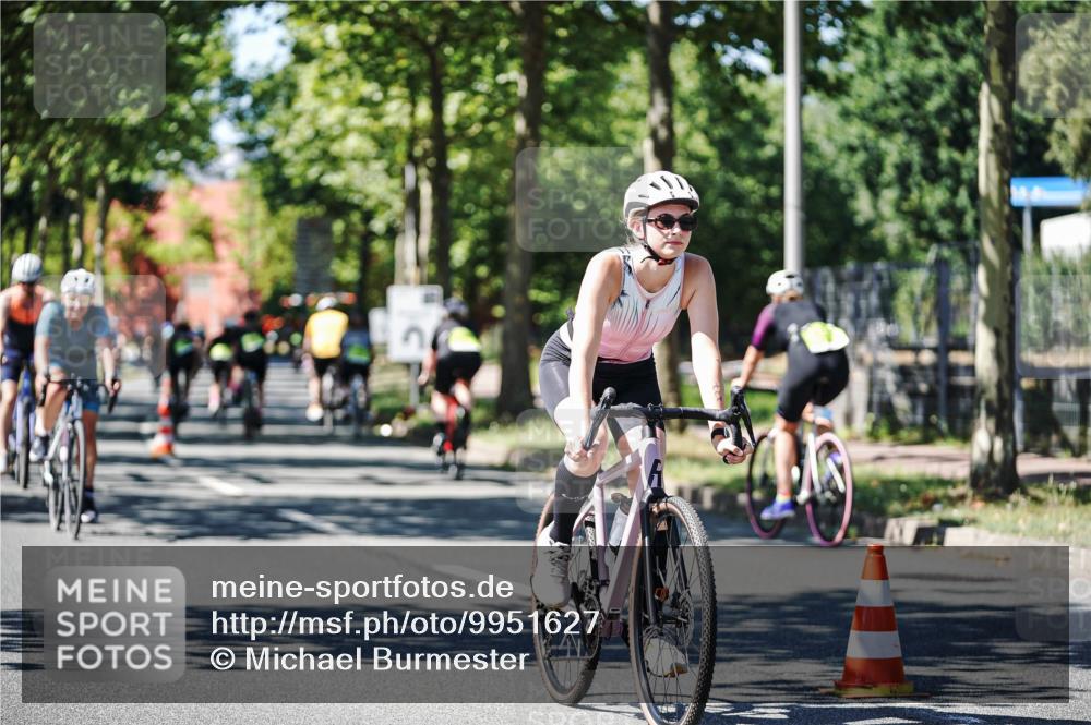 09.08.2026 - GEWOBA Citytriathlon Bremen Michael Burmester http://msf.ph/oto/9951627 09.08.2026 14:18:46 Radfahren 107, 173, 210, 221, 227, 244, 266, 277, 280, 289, 297, 314, 324, 344, 347, 352, 369, 385, 455 meine-sportfotos.de