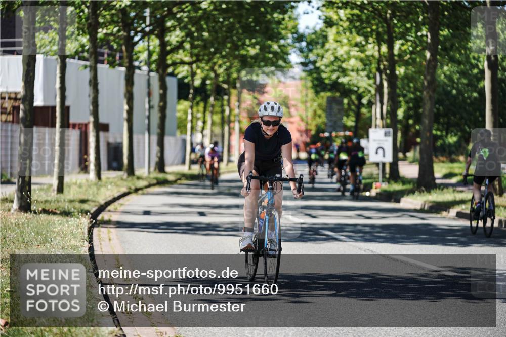 09.08.2026 - GEWOBA Citytriathlon Bremen Michael Burmester http://msf.ph/oto/9951660 09.08.2026 14:19:13 Radfahren 197, 204, 216, 223, 238, 253, 306, 335, 373 meine-sportfotos.de