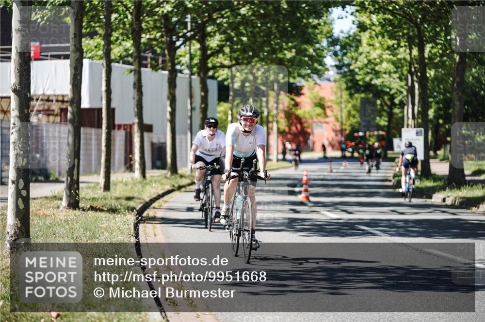 09.08.2026 - GEWOBA Citytriathlon Bremen Michael Burmester http://msf.ph/oto/9951668 09.08.2026 14:19:18 Radfahren 197, 204, 216, 223, 253, 306, 335, 434, 487, 523 meine-sportfotos.de