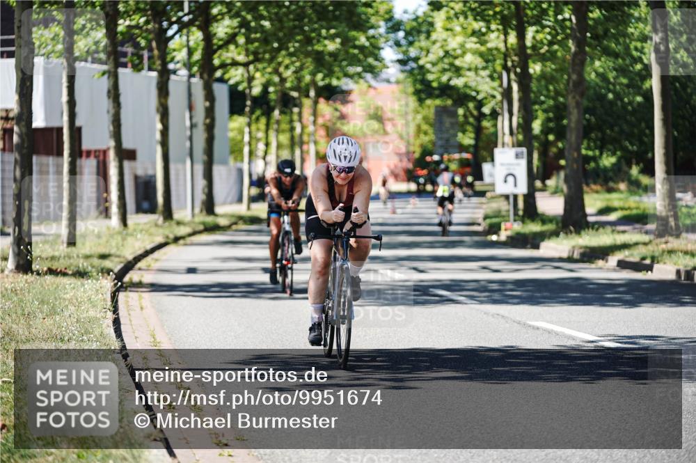 09.08.2026 - GEWOBA Citytriathlon Bremen Michael Burmester http://msf.ph/oto/9951674 09.08.2026 14:19:21 Radfahren 197, 204, 216, 230, 253, 335, 434, 487, 523 meine-sportfotos.de