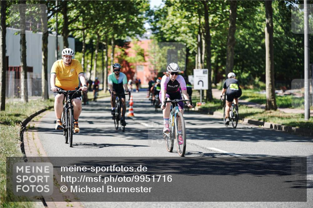 09.08.2026 - GEWOBA Citytriathlon Bremen Michael Burmester http://msf.ph/oto/9951716 09.08.2026 14:19:43 Radfahren 142, 166, 196, 206, 209, 222, 234, 239, 258, 262, 273, 281, 319, 326, 330, 342, 454, 458 meine-sportfotos.de