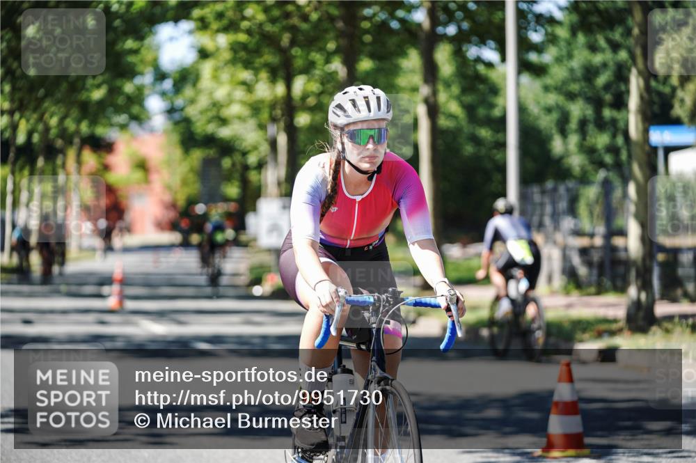 09.08.2026 - GEWOBA Citytriathlon Bremen Michael Burmester http://msf.ph/oto/9951730 09.08.2026 14:19:49 Radfahren 142, 196, 206, 209, 222, 224, 234, 239, 249, 258, 262, 273, 326, 400, 454, 458, 522 meine-sportfotos.de
