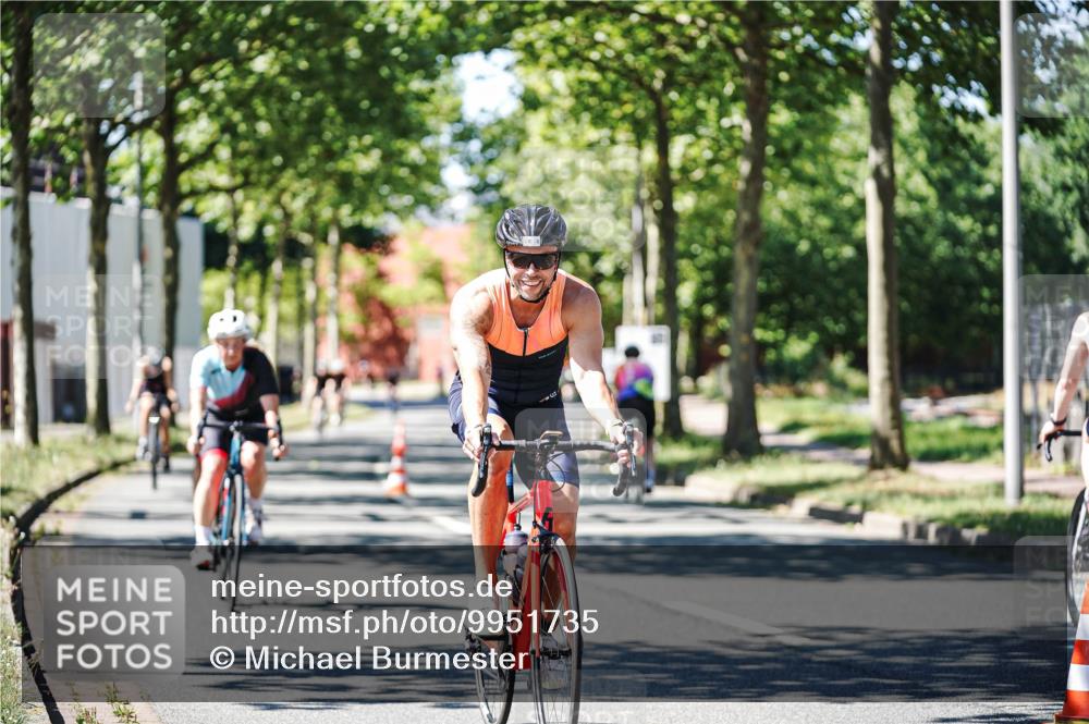 09.08.2026 - GEWOBA Citytriathlon Bremen Michael Burmester http://msf.ph/oto/9951735 09.08.2026 14:19:53 Radfahren 196, 206, 209, 222, 224, 234, 239, 249, 258, 262, 326, 340, 400, 458, 522 meine-sportfotos.de