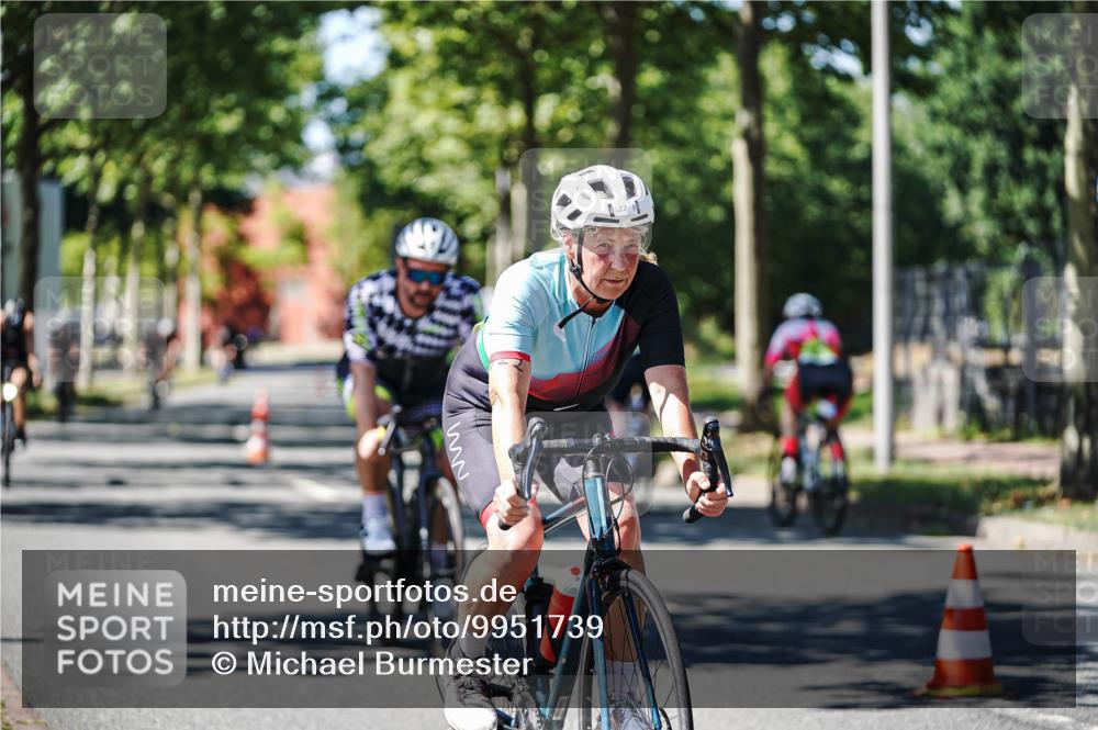 09.08.2026 - GEWOBA Citytriathlon Bremen Michael Burmester http://msf.ph/oto/9951739 09.08.2026 14:19:54 Radfahren 196, 206, 209, 222, 224, 234, 239, 249, 258, 262, 326, 340, 400, 410, 458, 522 meine-sportfotos.de