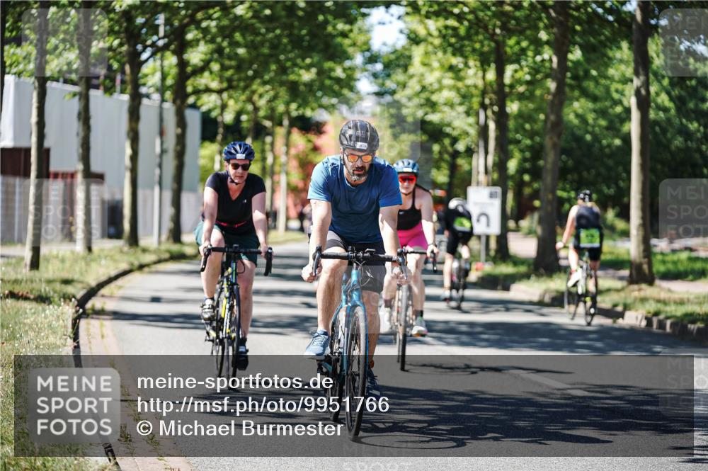 09.08.2026 - GEWOBA Citytriathlon Bremen Michael Burmester http://msf.ph/oto/9951766 09.08.2026 14:20:17 Radfahren 199, 313, 368, 398, 417, 431, 456, 482, 532 meine-sportfotos.de