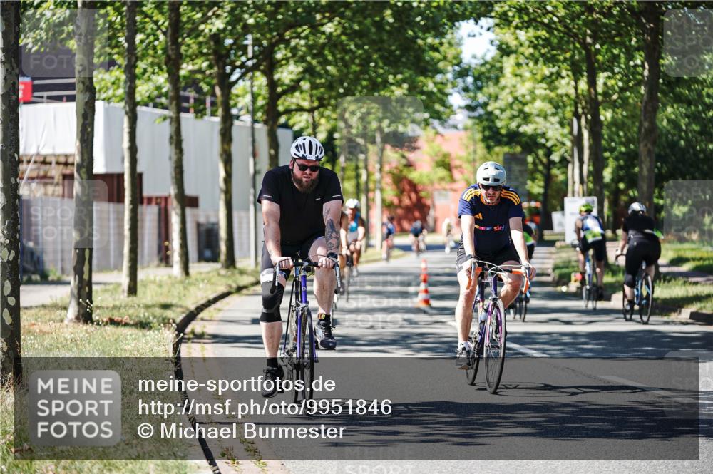 09.08.2026 - GEWOBA Citytriathlon Bremen Michael Burmester http://msf.ph/oto/9951846 09.08.2026 14:21:23 Radfahren 167, 299, 348, 388, 405, 412, 421, 422, 428, 440, 493, 525 meine-sportfotos.de