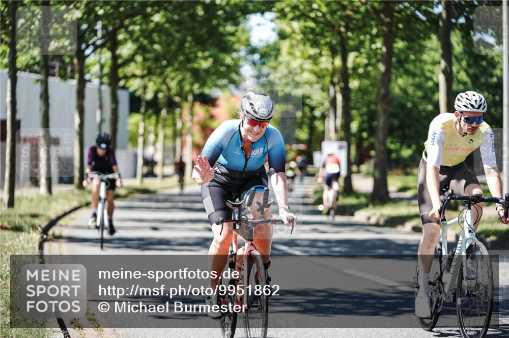 09.08.2026 - GEWOBA Citytriathlon Bremen Michael Burmester http://msf.ph/oto/9951862 09.08.2026 14:21:34 Radfahren 138, 194, 195, 201, 299, 393, 421, 422, 428, 493, 525 meine-sportfotos.de
